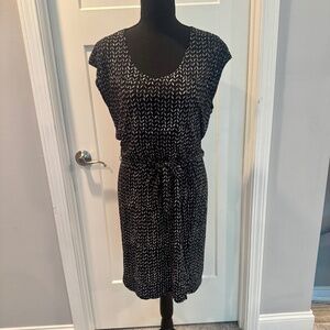 LOFT T Shirt Dress, M, EUC,  Sleeveless, Black with white print